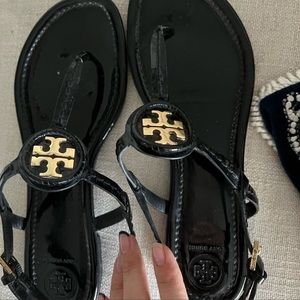 New Tory Burch Leather sandals Size 9